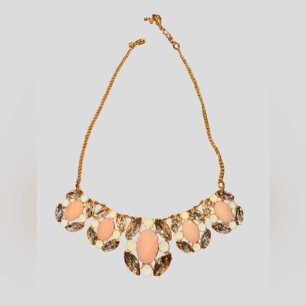 Elegant Gold and Pink Statement Necklace